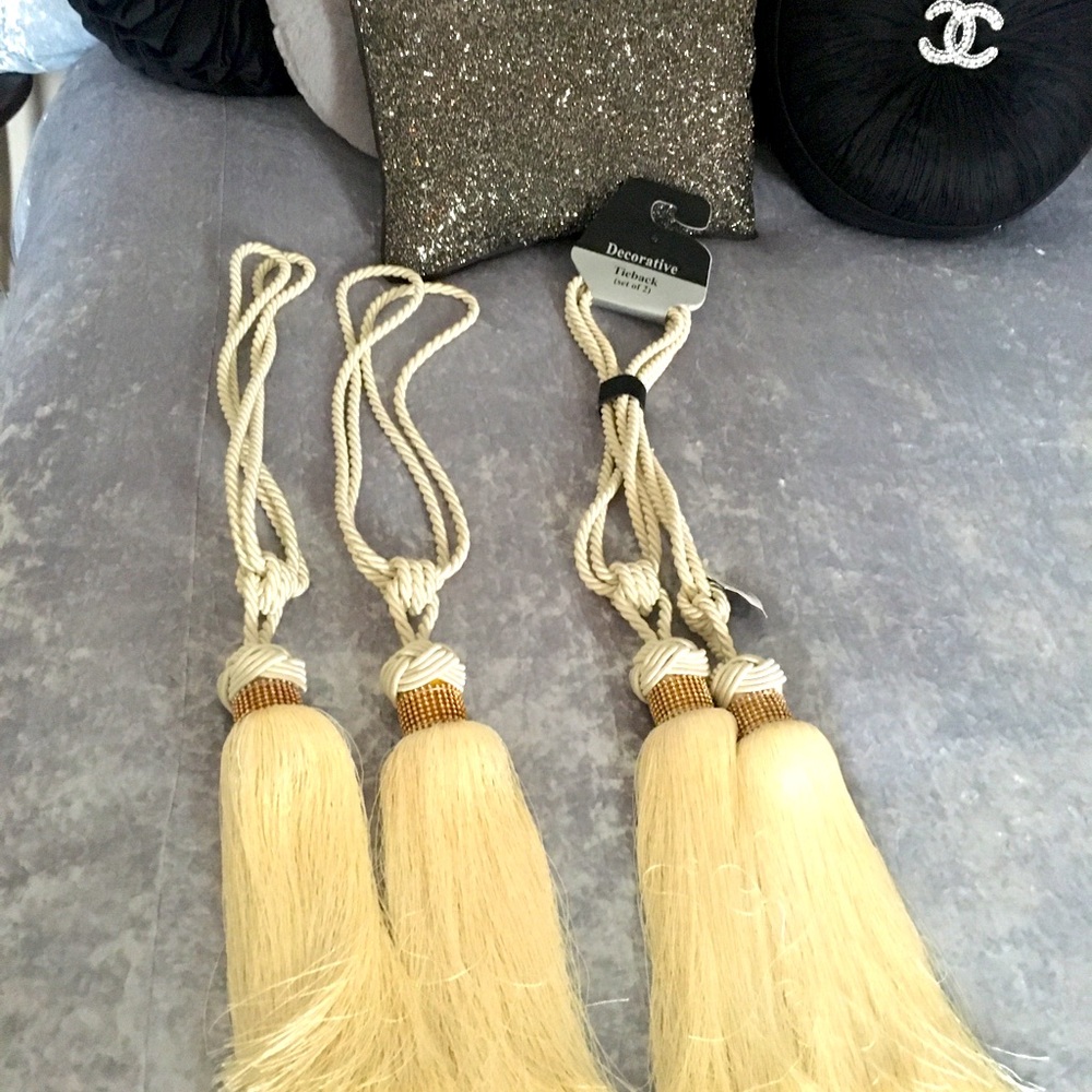 Gorgeous, elegant decorative tiebacks bundle